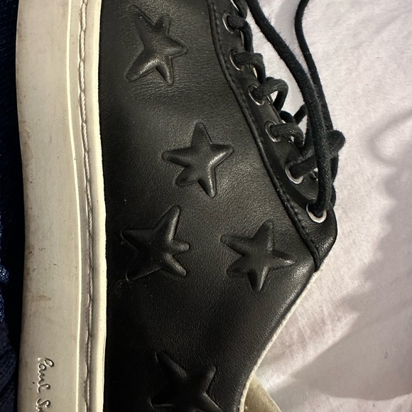 PAUL SMITH ladies  black lace up leather fashion sneakers. Barely worn. Size 7.5